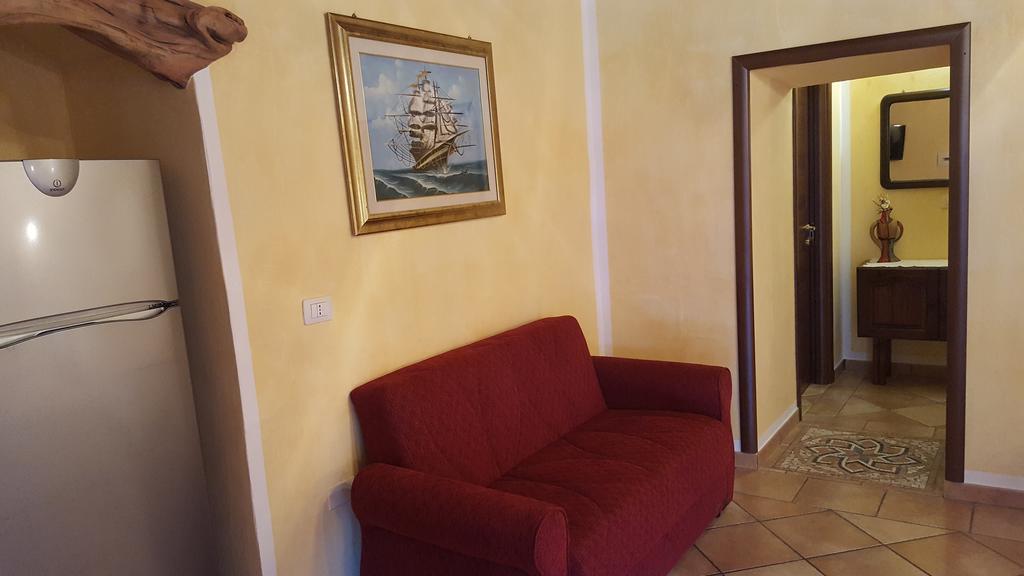B&B Da Sabrina San Teodoro  Exterior foto